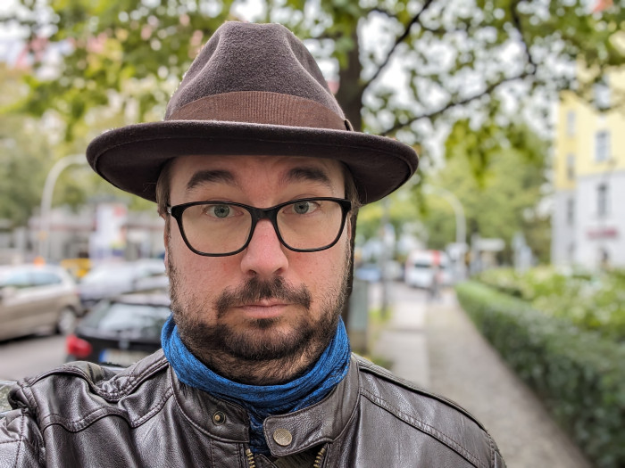 Die Frontkamera des Pixel 8 Pro macht gute Aufnahmen. (Bild: Tobias Költzsch/Golem.de)